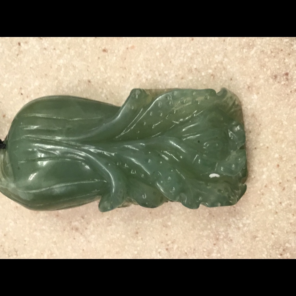 Carved Jadeite Necklace of Cabbage